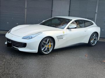 2018 Ferrari GTC4LUSSO photo 2