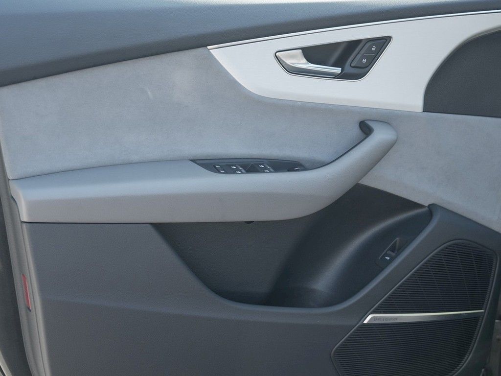 Audi SQ8 - Bild 18