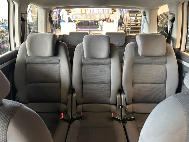 MYAUTOCENTER – Gebraucht- und Jahreswagen mit Werkstattservice in Pfaffenhofen Volkswagen Touran *7-SITZER*TÜV 827*2-ZONEN*PDC*DACHRELING