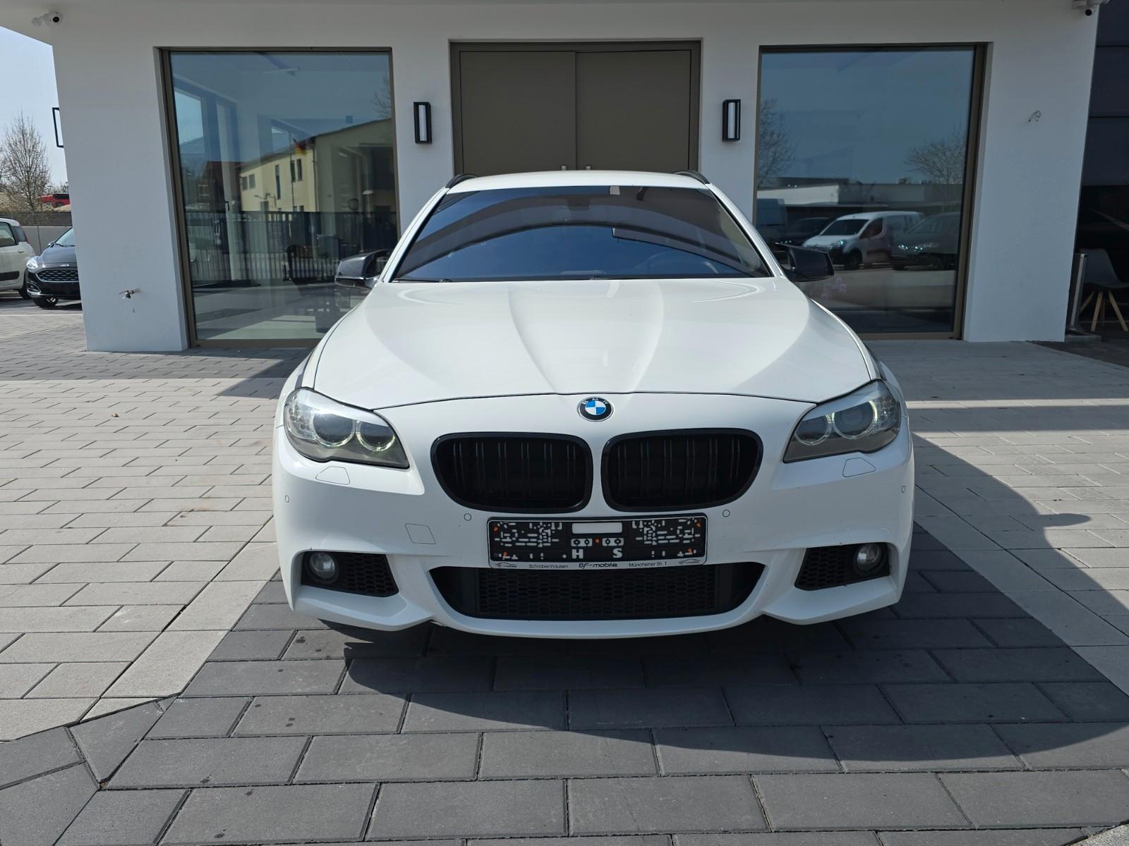 BMW 530d Touring M-Paket Navi Leder Tüv 07.27 AHK
