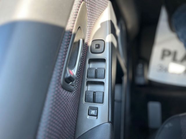 Mazda 3 Lim. 1.6 Grau Schaltgetriebe