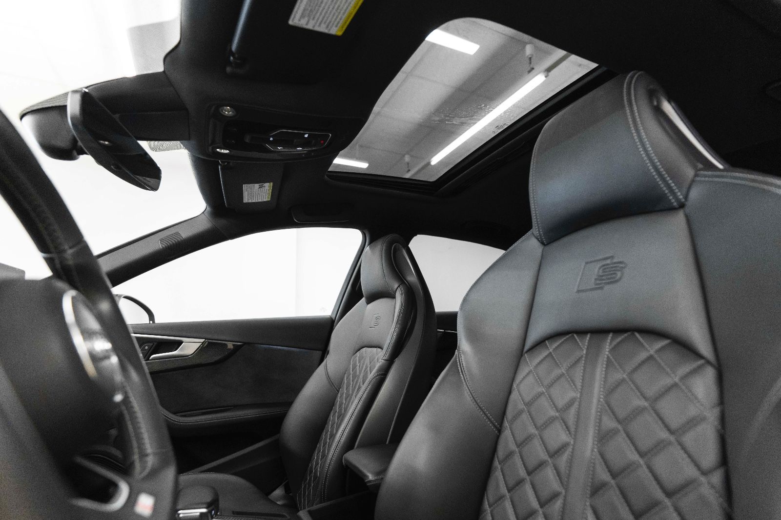 Fahrzeugabbildung Audi S4 3.0TFSI Quattro B&O KAM LED CARPLAY MASSAGE