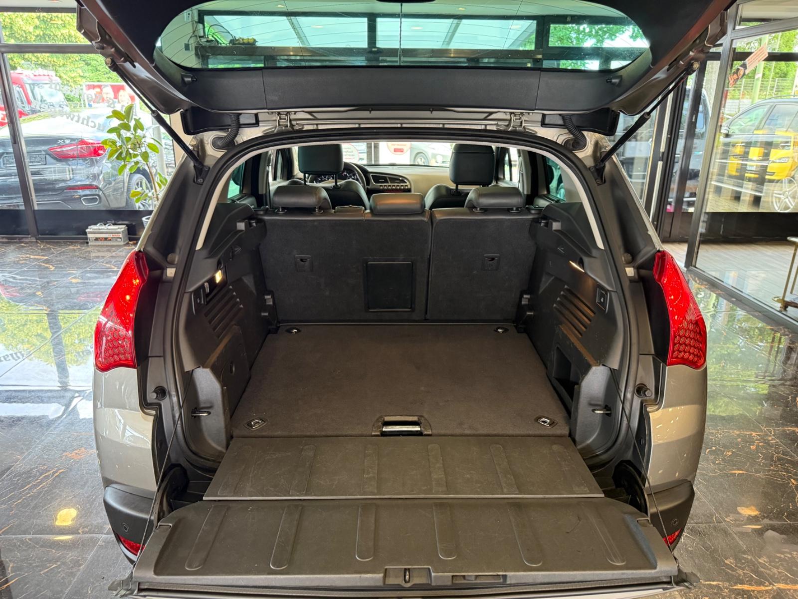 Peugeot 3008 Allure AUTOMATIK!! LEDER/PANORAMADACH/XENON