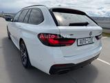BMW 520d Tou*x Drive*M PAKET*VIRTU*LED*PANO*HEAD-UP - BMW 520: Kombi, 520d