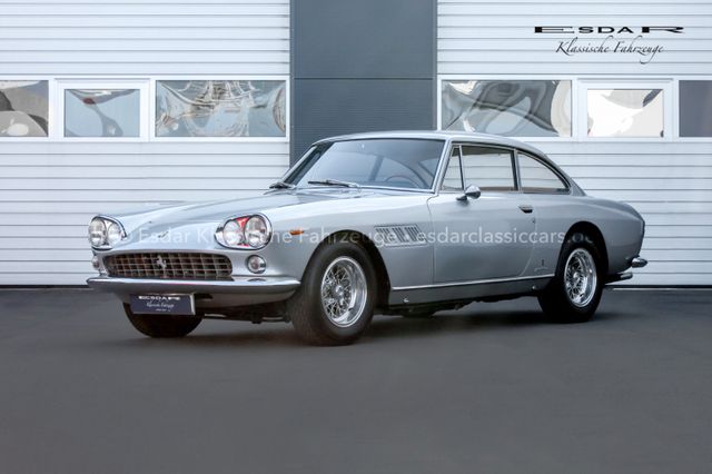 Ferrari 330 GT 2+2