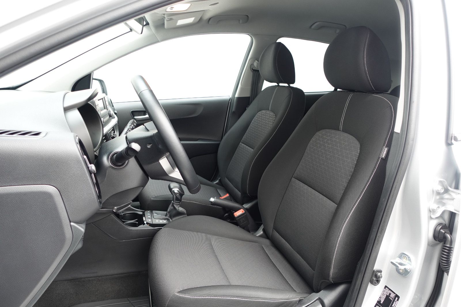 Fahrzeugabbildung Kia Picanto 1.0 Dream-Team Edition AMT  Radio BT,SHZ