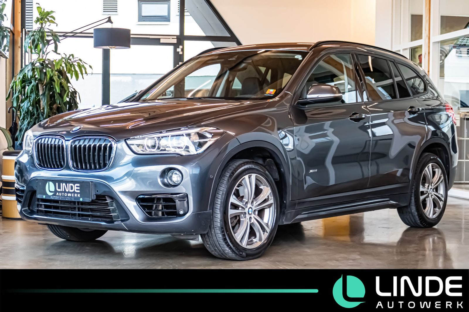 BMW X1 20i xDrive SPORT LINE | LED|HUD|PDC|SHZ|TEMPO