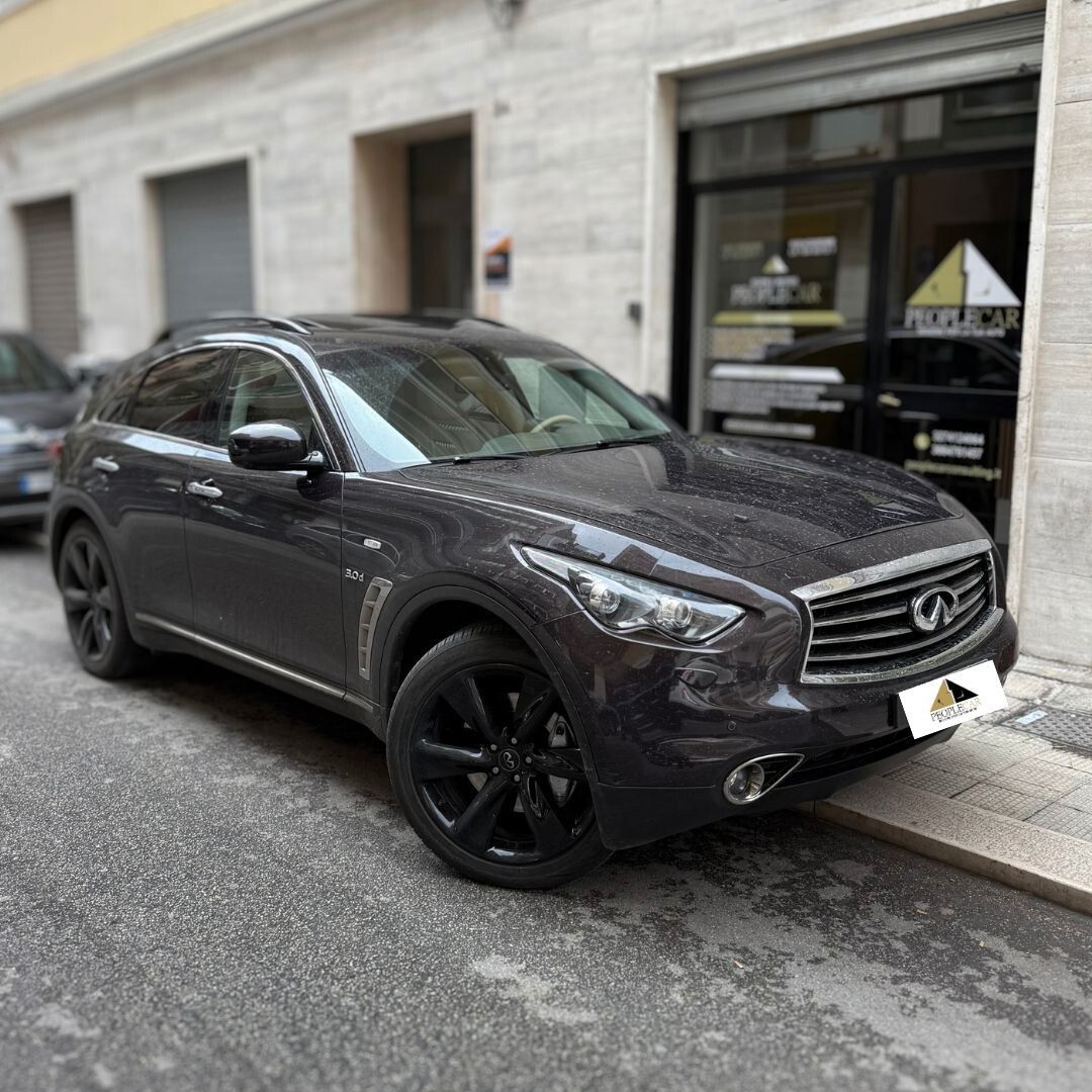 INFINITI QX70