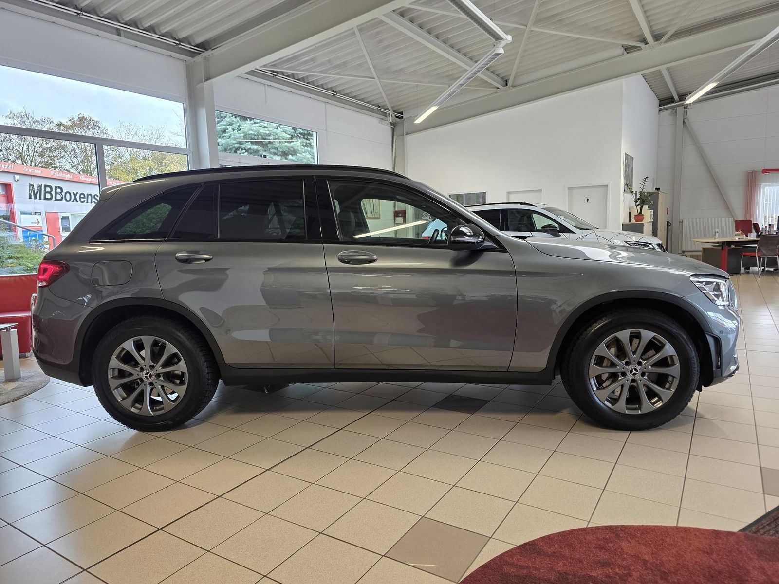 Fahrzeugabbildung Mercedes-Benz GLC 200 4M AMG/Night/Spur/Virtual/Ahk 155 kW ...