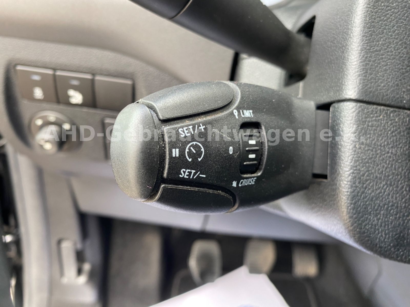 Fahrzeugabbildung Peugeot Partner Tepee 1.6