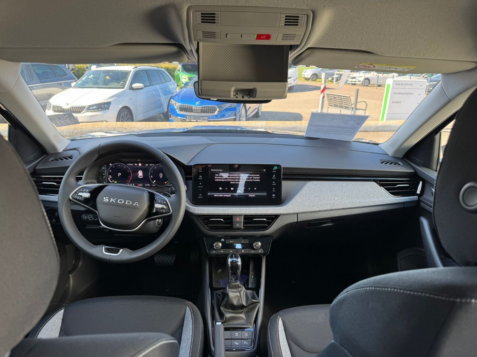 Fahrzeugabbildung SKODA Kamiq Tour 1,5 TSI DSG*RFK*MATRIX*NAVI*SideAss