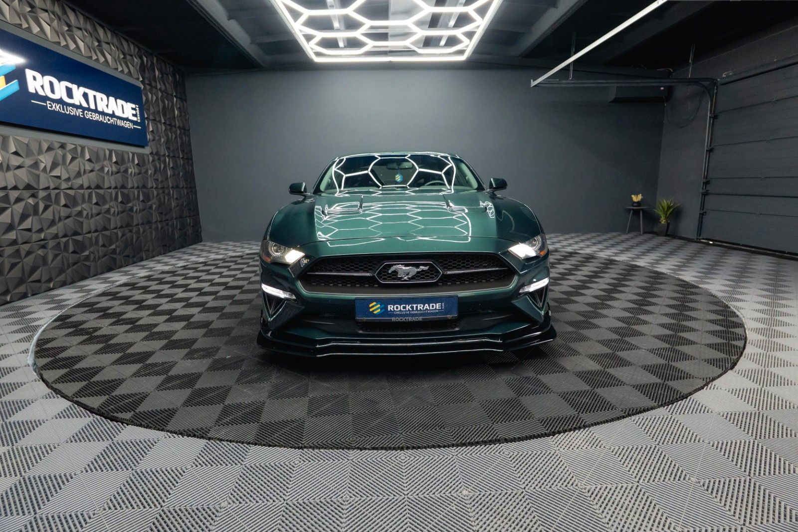 Fahrzeugabbildung Ford Mustang 5.0 V8 BULLITT 6-Gang RECARO Unfallfrei