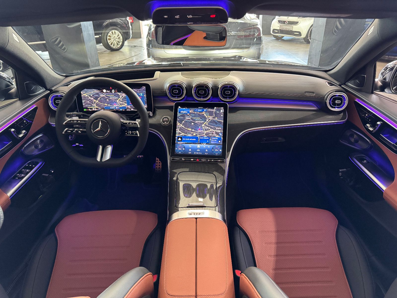 Fahrzeugabbildung Mercedes-Benz C 180 AMG LINE PANO HUD GERMAN EDITION EUR1 MY26