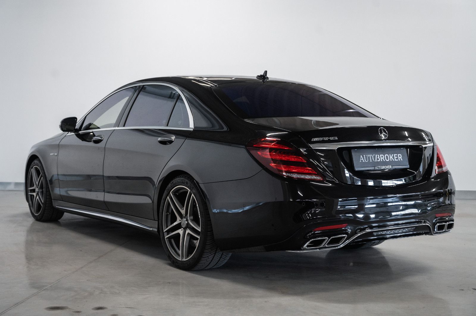 Mercedes-Benz S 63 AMG