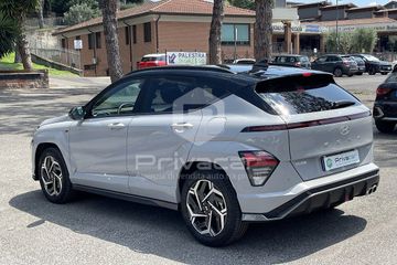 Hyundai KONA - 7