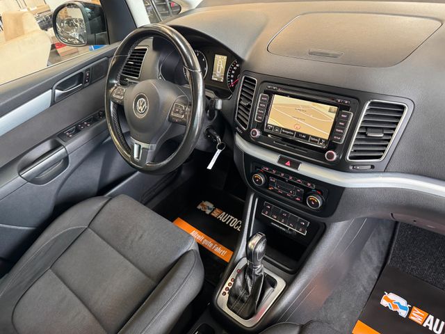 MYAUTOCENTER – Gebraucht- und Jahreswagen mit Werkstattservice in Pfaffenhofen Volkswagen Sharan*7SITZER*AHK*PANO*DCC*PDC*Bi-XENON*TEMPO*N