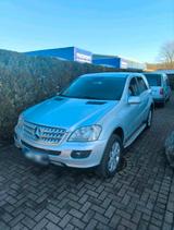 Mercedes-Benz ML 280 CDI 4MATIC - TÜV 10/27 - silberne Mercedes-Benz ML 280