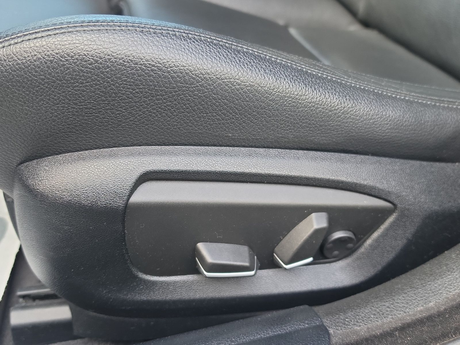 Fahrzeugabbildung BMW 530 5 Limousine 530 d  20``Zoll