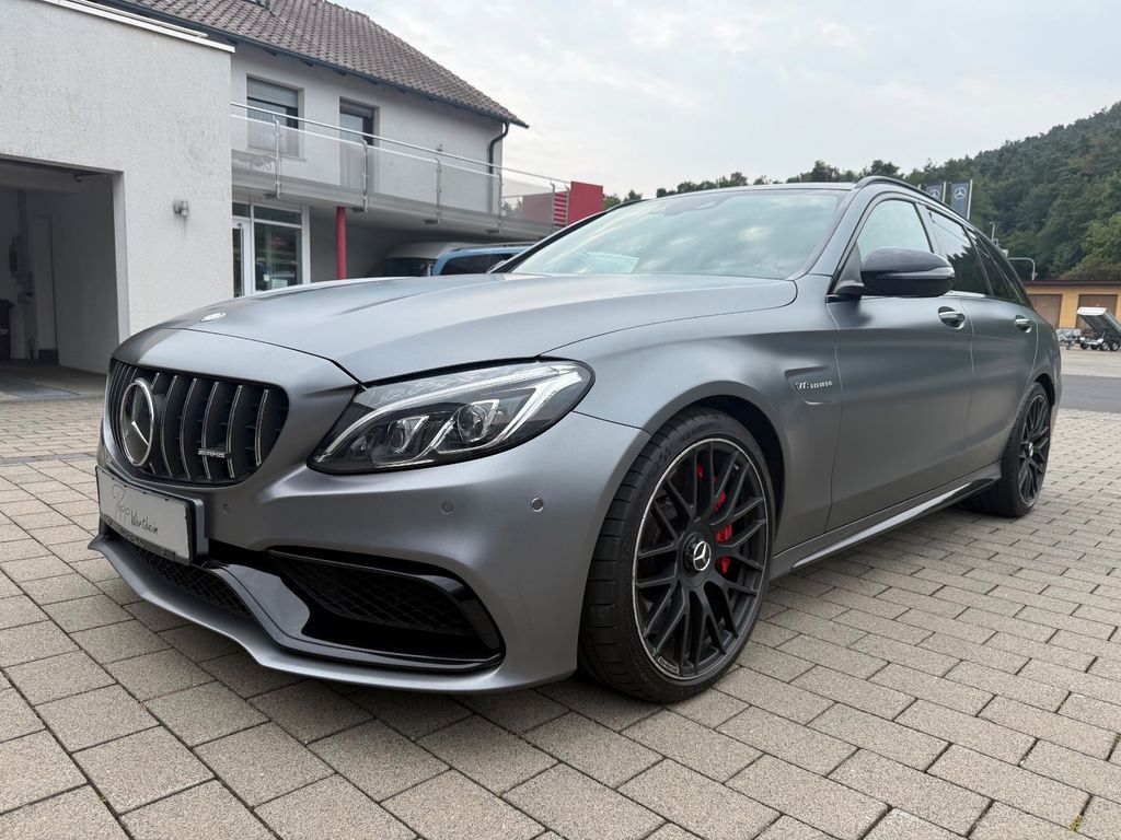 Image of Mercedes-Benz C 63 AMG