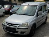 Opel Combo Combi 1.4 16V - gebrauchte Opel Combo aus dem Jahr 2004