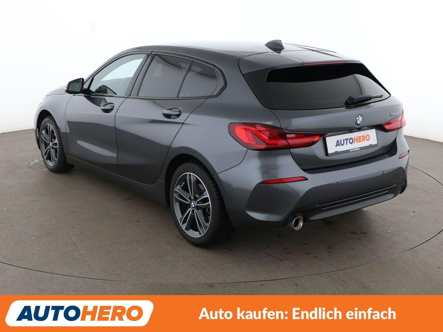 BMW 1er 118i Sport Line Aut.*LED*NAVI*TEMPO*PDC*
