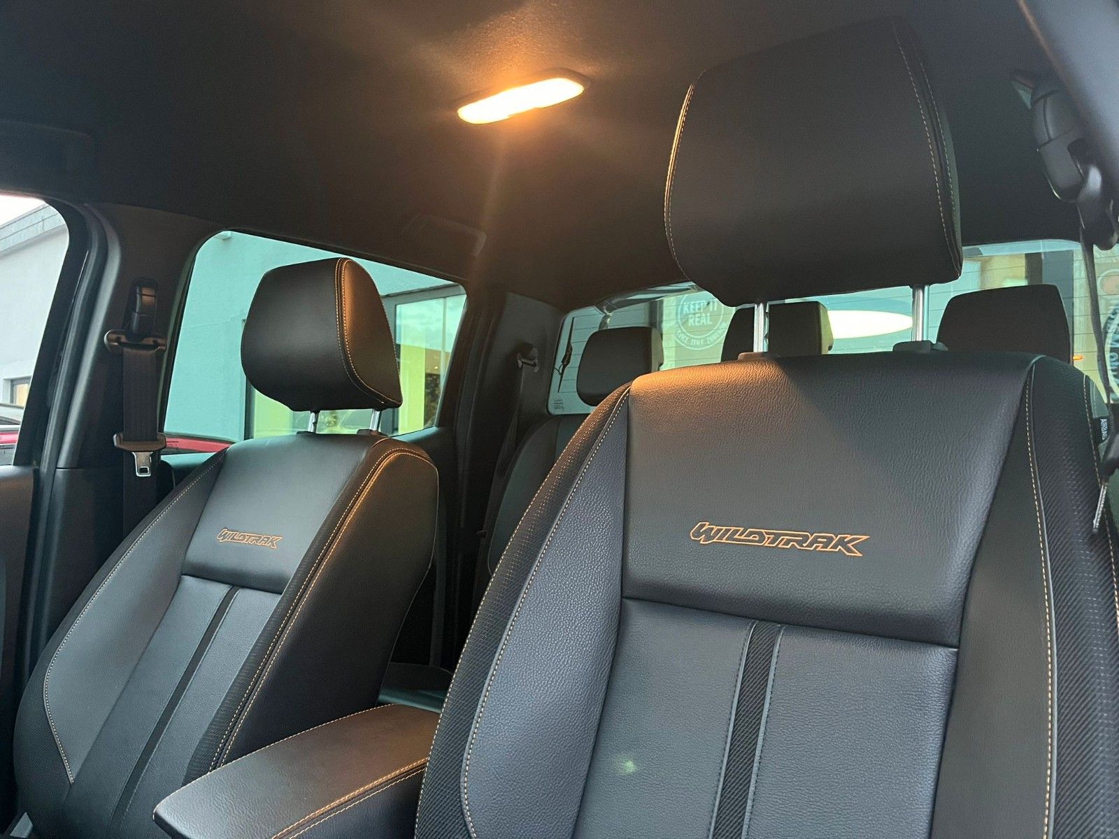 Fahrzeugabbildung Ford Ranger 2.0 TDCi PantherWildtrak Doppelkab. 4x4