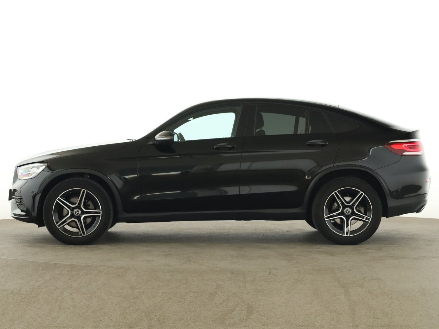 Mercedes-Benz GLC 220 d 4M Coupé AMG+AHK+KEYL+LED+TOT+KAM+EASY imagem 3