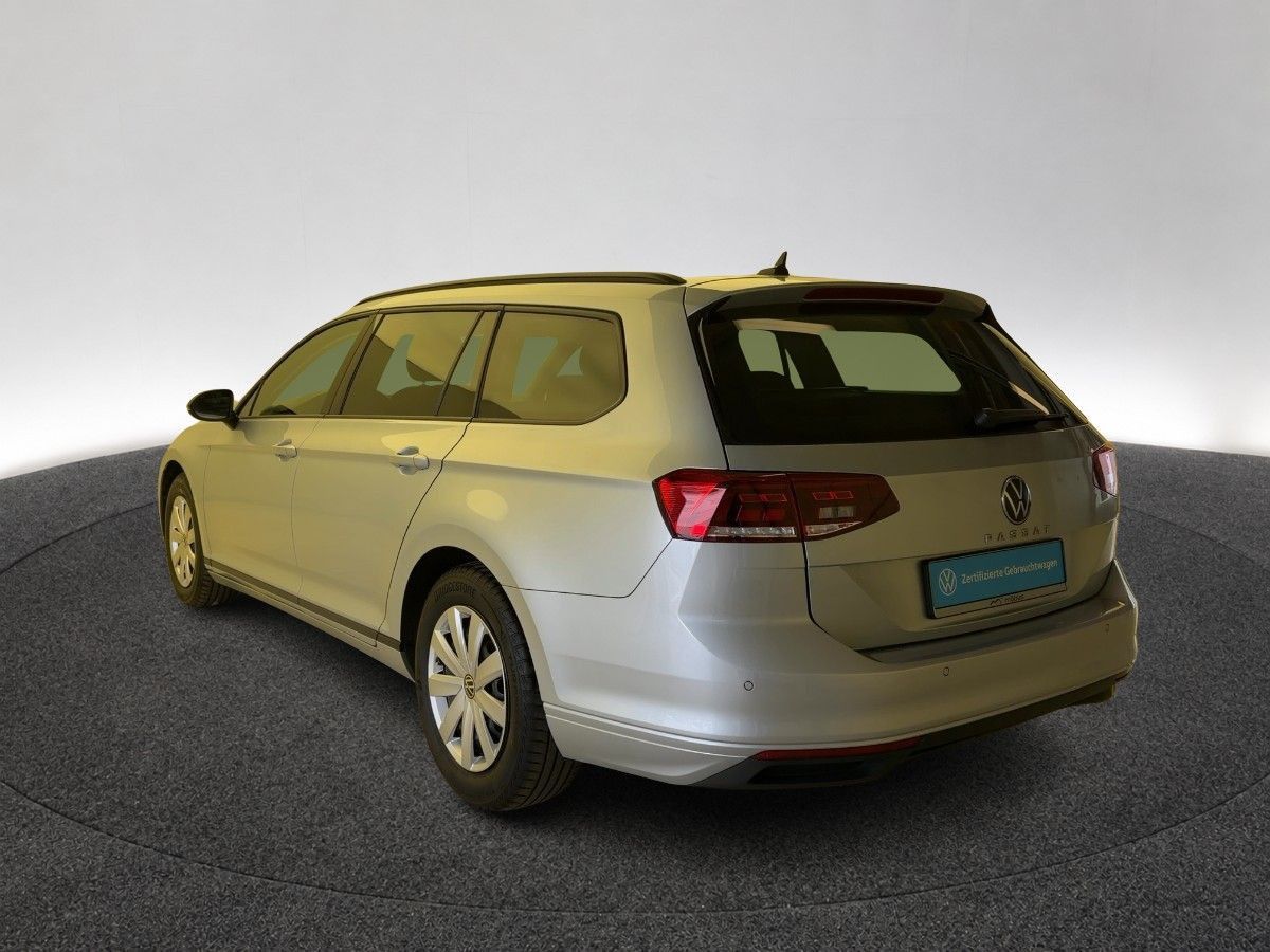 Volkswagen Passat Variant 2.0 TDI Conceptline DSG*LED*NAV*R imagem 3