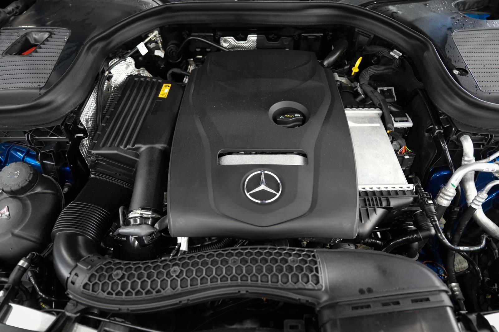 Mercedes-Benz GLC 300 4M*AMG-LINE*LEDER*LED*KAMERA*1.HAND