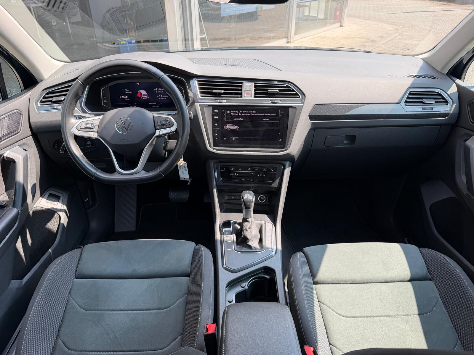 Fahrzeugabbildung Volkswagen Tiguan 1.4 TSI eHyb Elegan >VIRTU+MATR+HEAD+KAM+