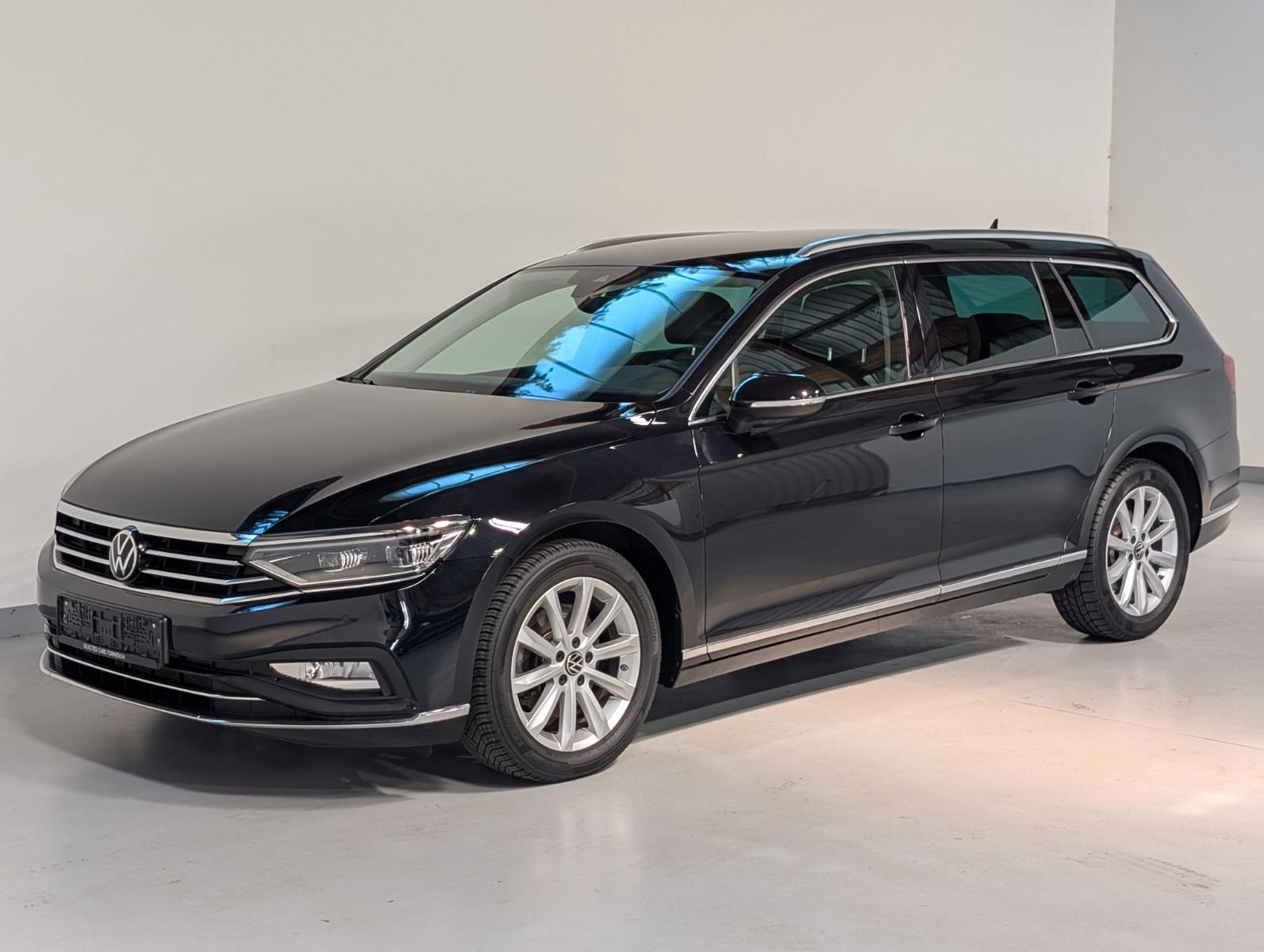 Volkswagen Passat Variant Elegance MATRIX-KAM-ACC-AHK-LANE
