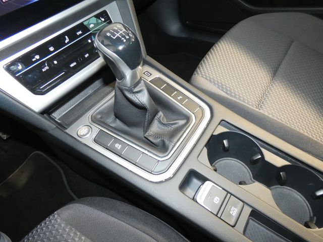 Passat Variant 2.0 TDI AHK NAVI 17 Zoll ALU