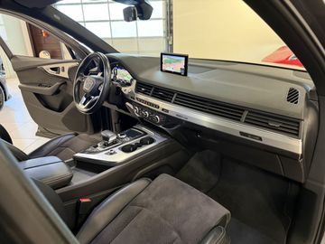 Audi Q7 - 10