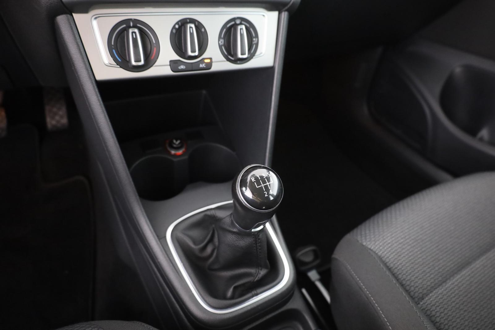 Volkswagen Polo 1.2 TSI Highline Klima Sitzheizung PDC AUX