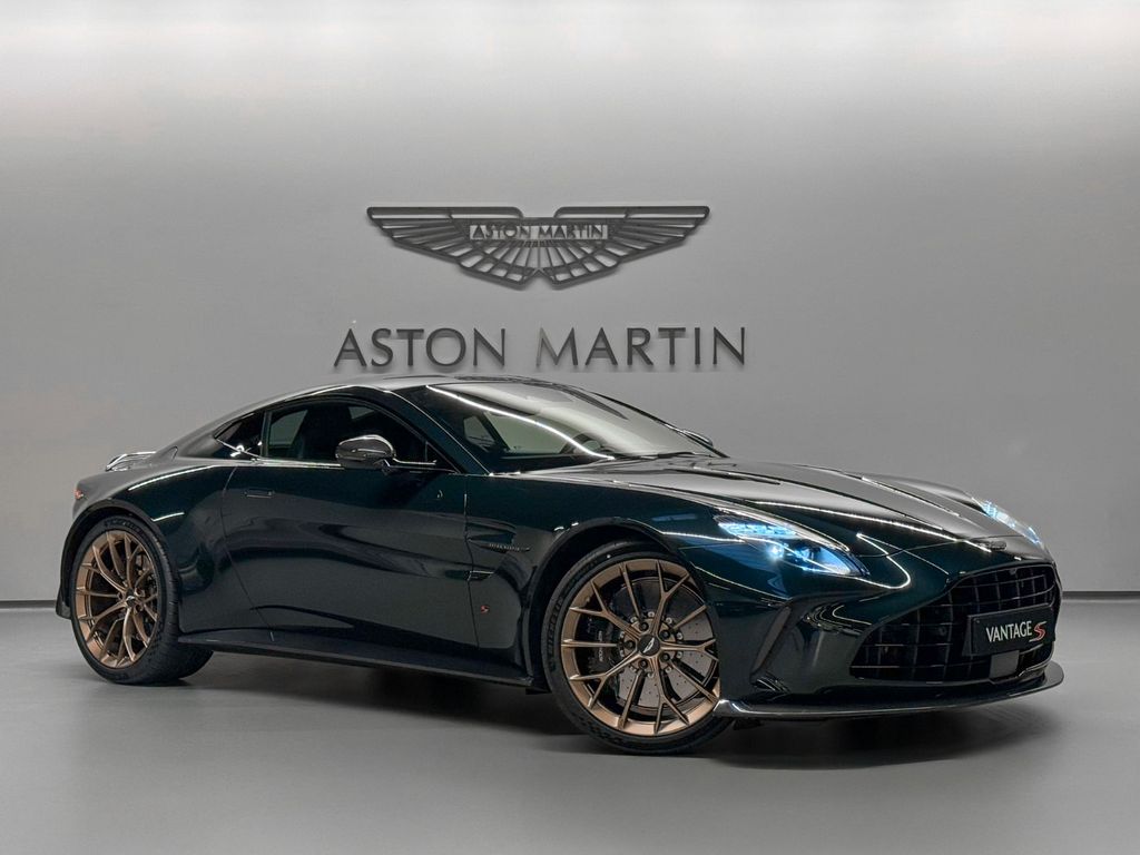 Image of Aston Martin V8 Vantage