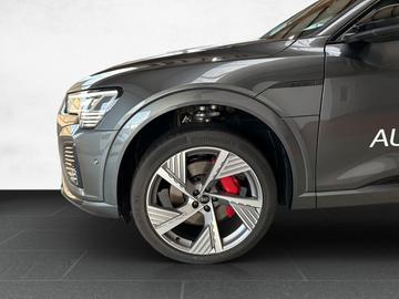 2025 AUDI Q8 E-TRON — миниатюра 16