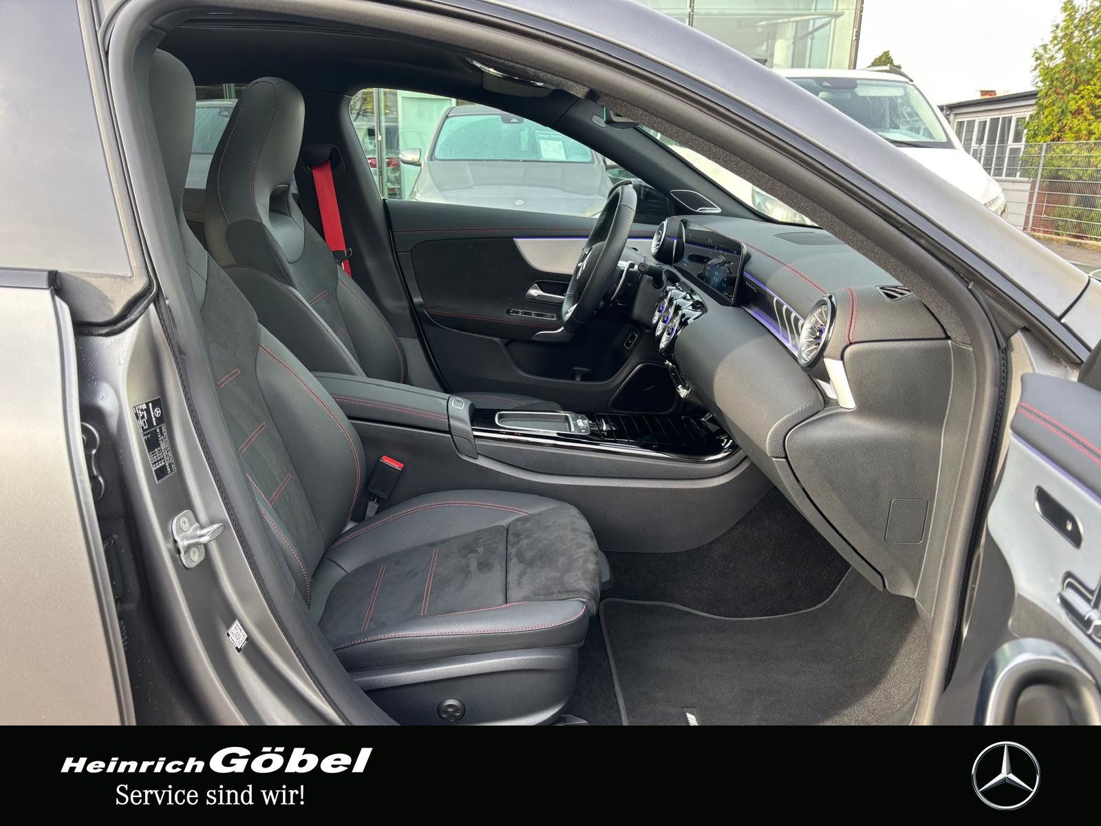 Fahrzeugabbildung Mercedes-Benz AMG CLA 35 4M PANO*BURMESTER*DISTRONIC*MEMORY*