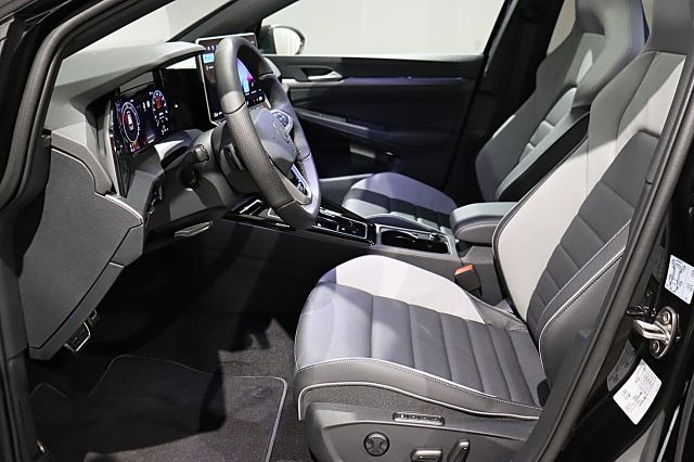 Golf GTE 1.5l DSG LEDER LED AHK SITZKLIMA PANORA