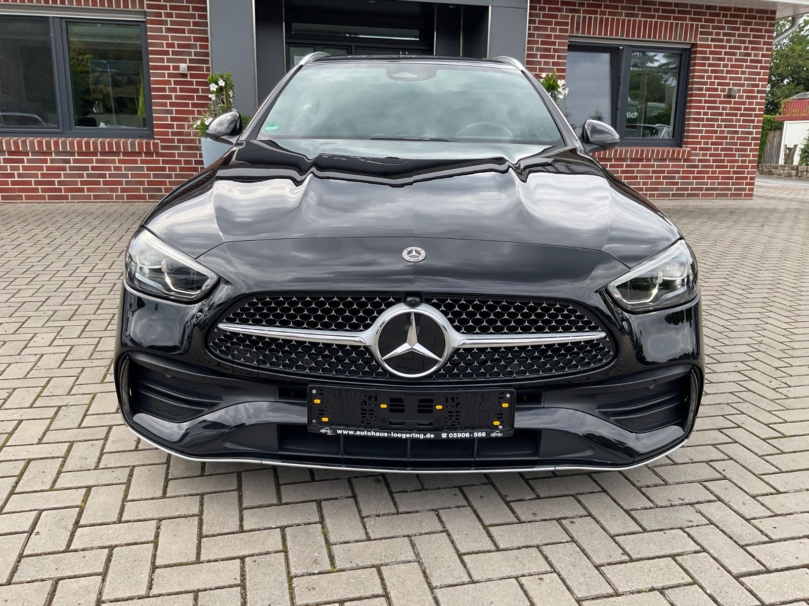 Fahrzeugabbildung Mercedes-Benz C 220 d T AMG Autom.,Navi,LED,Kamera,Carp,AHK