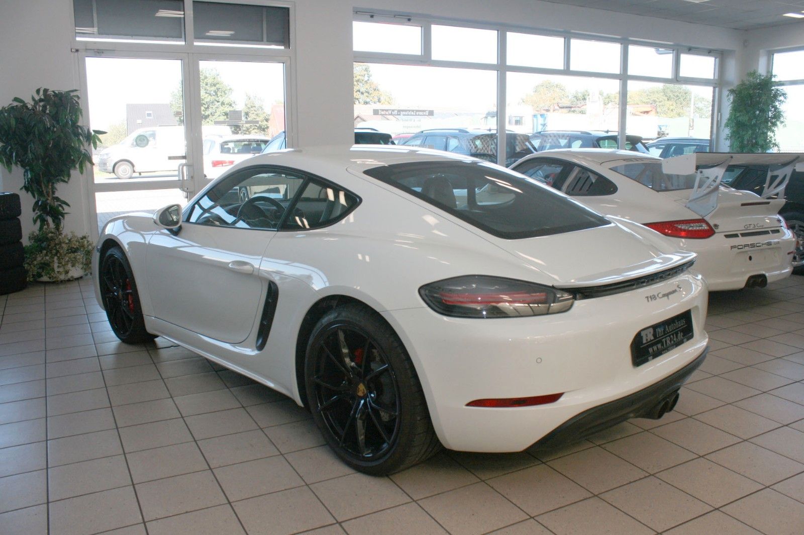 Fahrzeugabbildung Porsche 718 Cayman S PDK PCM-Navi, Xenon, DAB,APPROVED