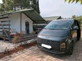 Hyundai Staria Premium 7 Sitzer alternativ... - Hyundai STARIA Gebrauchtwagen in Hamburg