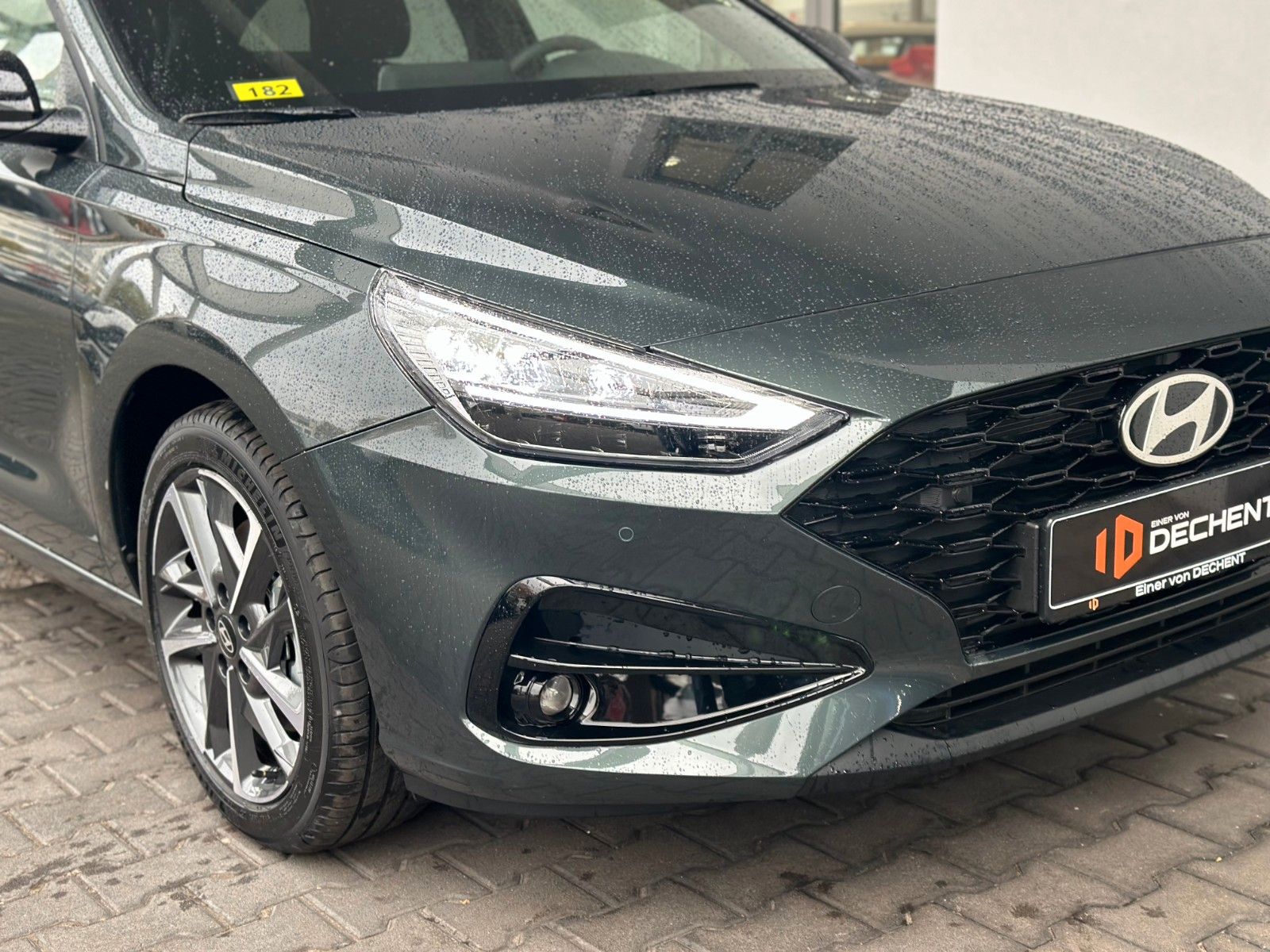 Fahrzeugabbildung Hyundai i30 ADAVANTAGE 1.5l 140PS Navi/SHZ!