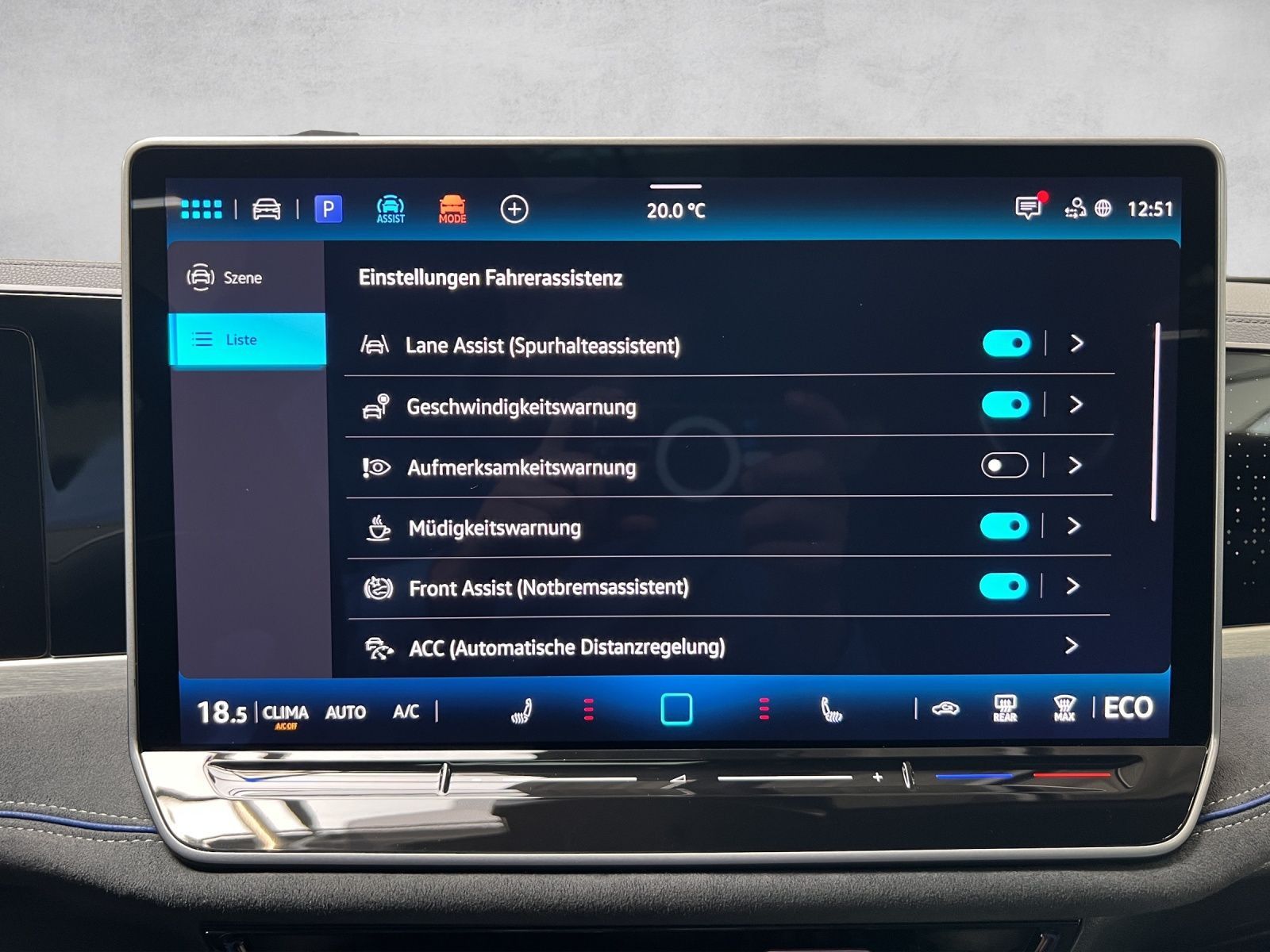 Passat Variant R-Line 1.5 TSI eHybrid AHK*Pano