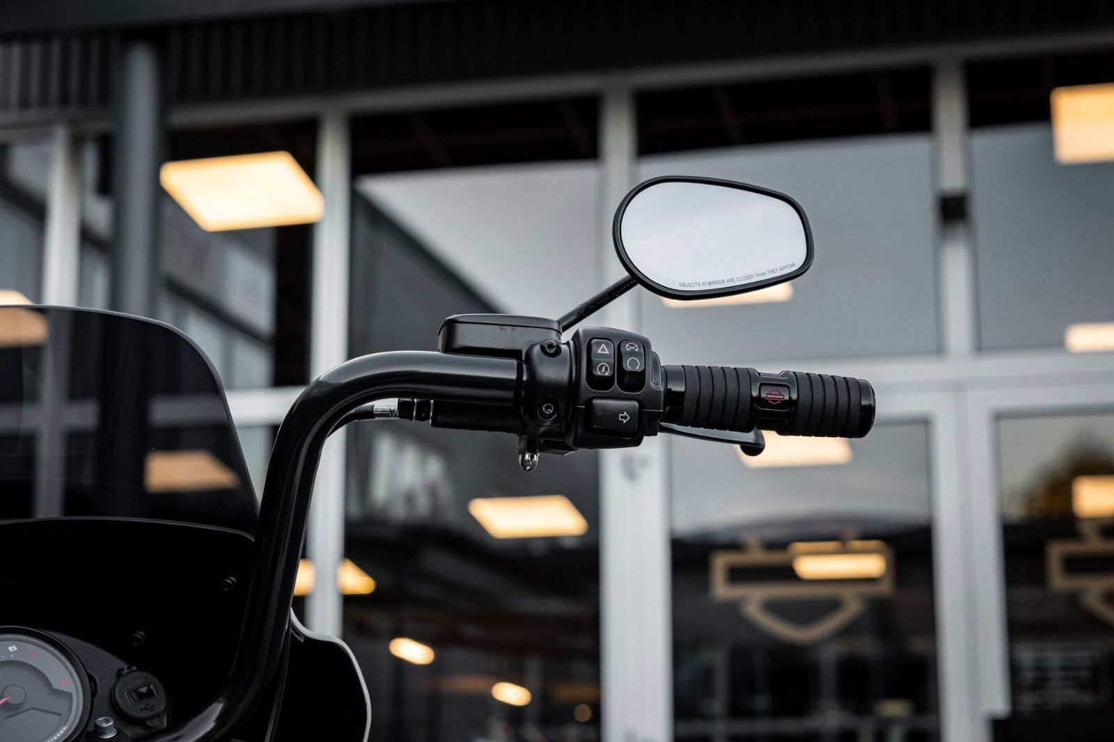 Fahrzeugabbildung Harley-Davidson FXLRS LOW RIDER S 117 CUI - JEKILL&HYDE -