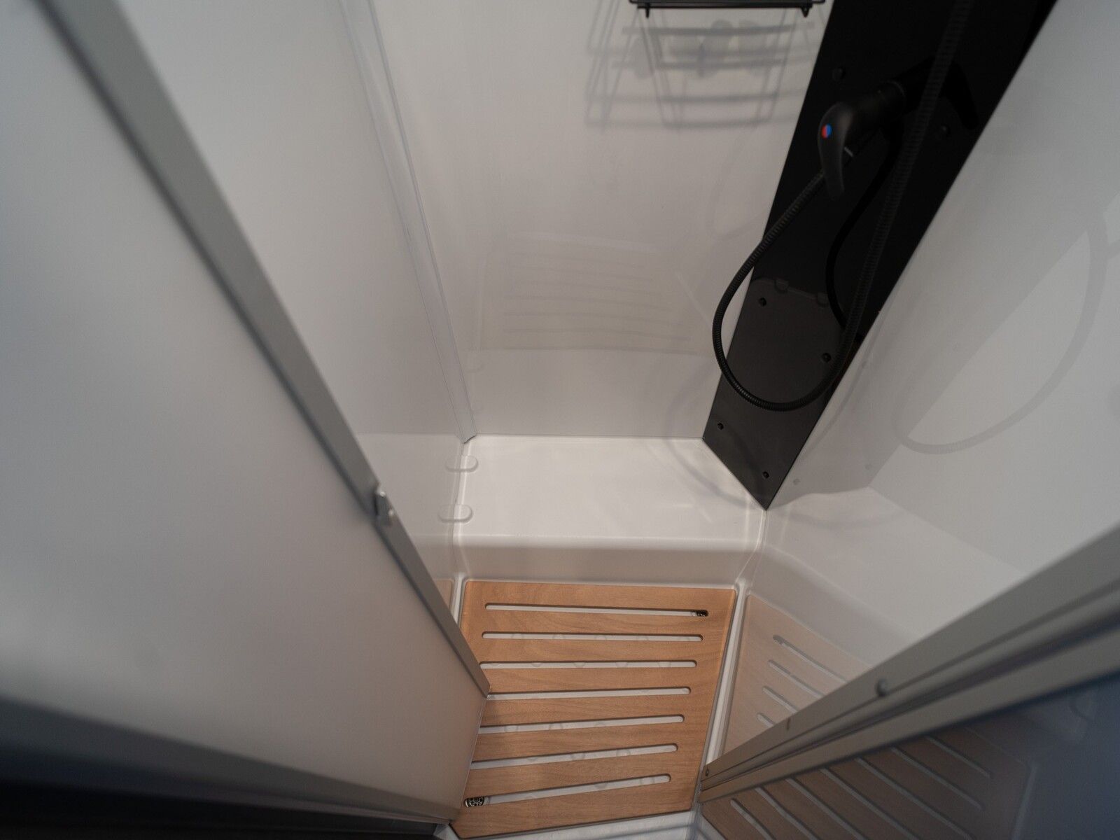 Fahrzeugabbildung Etrusco T-Modell Base 7.4 SBC MJ26*Markise*Pakete