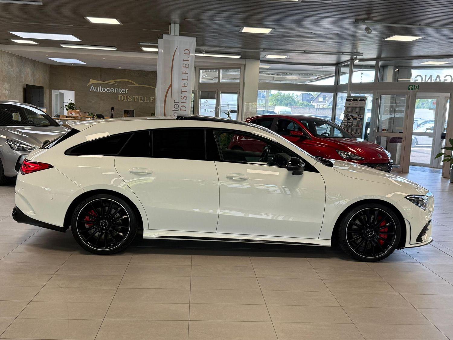 Mercedes-Benz CLA 35 AMG Shooting Brake Automatik Panorama 