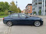 BMW 320 Baureihe 3 Lim. 320 i - BMW 320 aus 2012: 320i