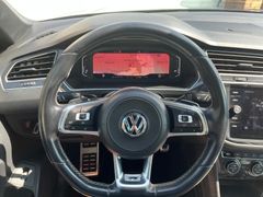 Tiguan Highline  4Motion  2x R-Line