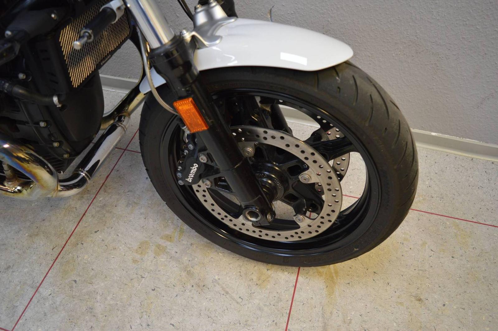BMW R nineT Pure 'Option 719'+ Komfort-Paket + +