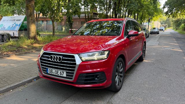 AUDI Q7 3.0 TDI Quattro S line Pano Massage AHK SHZ